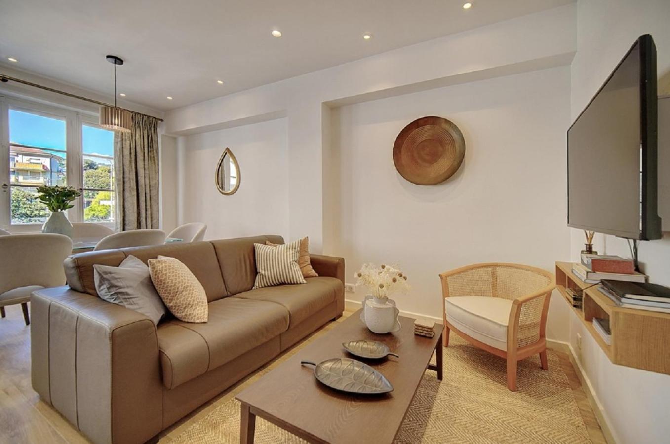 Magnifique 3 Pieces Renove Cannes Centre 'Banane' Avec Veranda ! A2B88 المظهر الخارجي الصورة