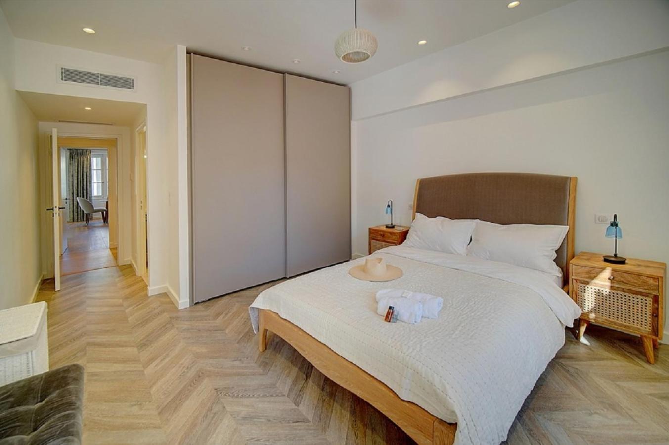 Magnifique 3 Pieces Renove Cannes Centre 'Banane' Avec Veranda ! A2B88 المظهر الخارجي الصورة